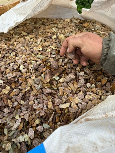 Златолит персиковый декоративная каменная крошка купить в Чебаркуле