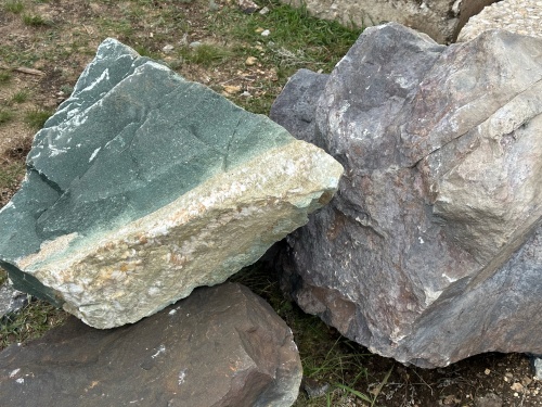 Камни для ландшафтного дизайна зелёные 10-60 килограмм купить в Чебаркуле