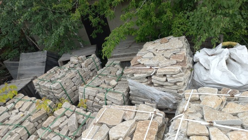 Гранитный плитняк галтованный для парковки купить в Чебаркуле