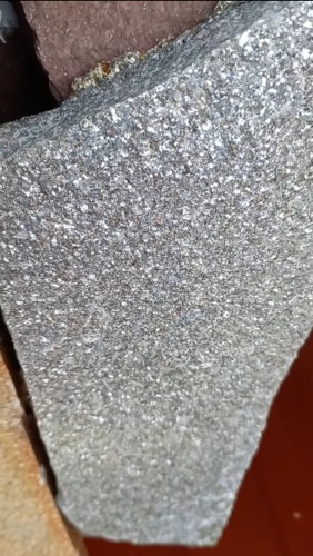 Плитняк златолит серебристый для цоколя, отмостки купить в Чебаркуле