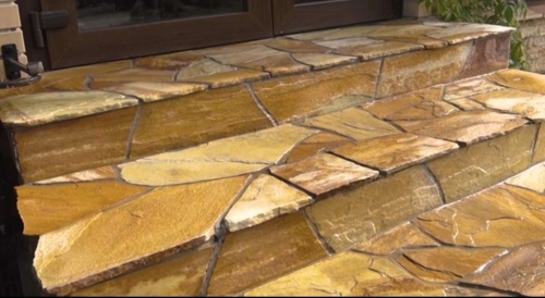 Плитняк златолит жёлтый золотистый для отмостки купить в Чебаркуле