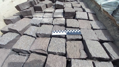 Лемезит колотая брусчатка 10 * 10 см. для парковки купить в Чебаркуле